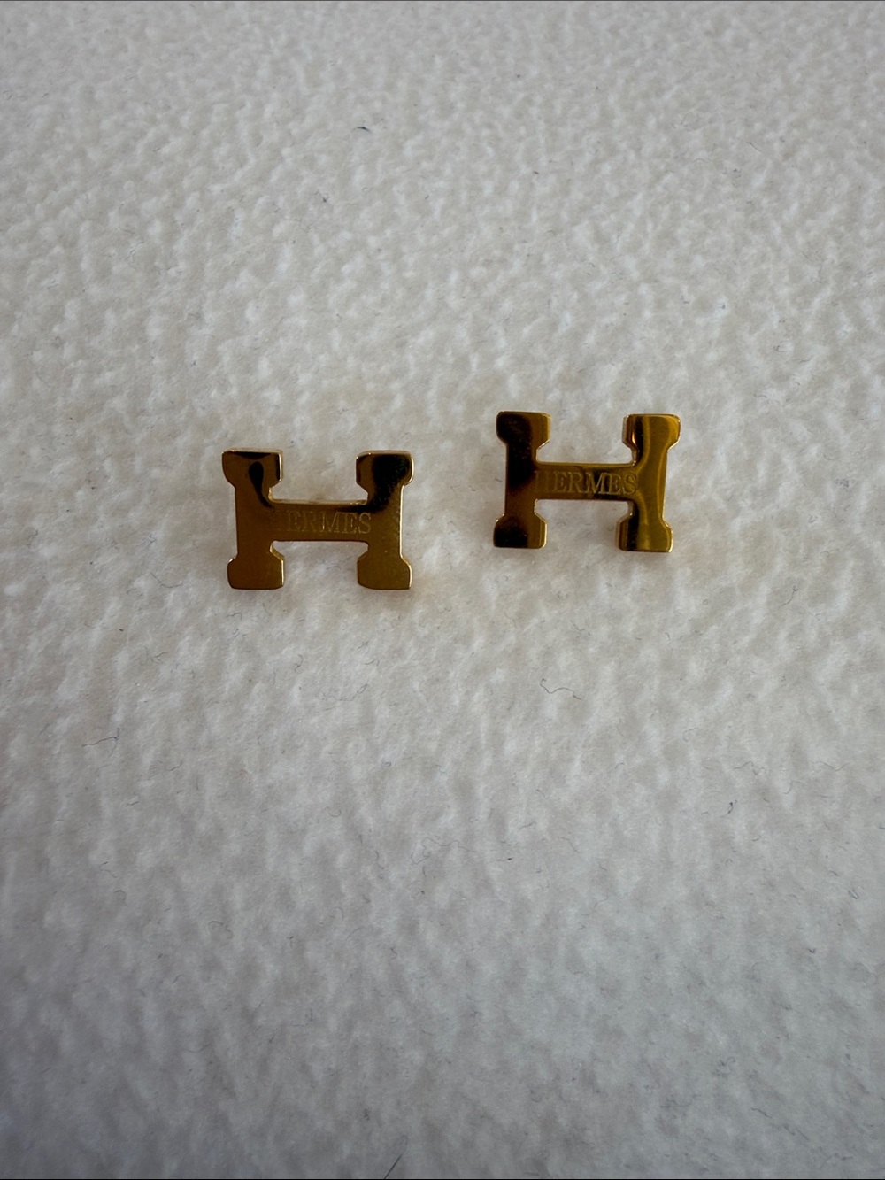 Hermes Gold H Logo Key Stud Earrings - Picture 3 of 9